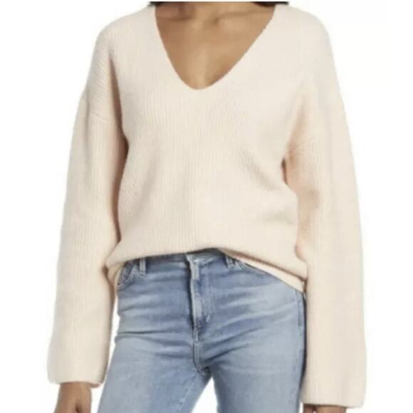 Treasure & Bond Sweaters - Treasure & Bond Oatmeal Hero Ribbed Sweater Size M Womens V-Neck NWT A003569